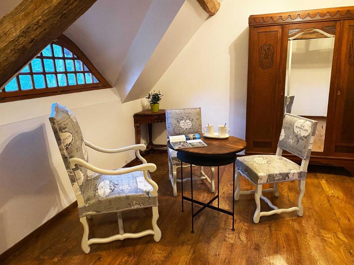 Bed and Breakfast Le Moulin De Pasnel Monteaux Exterior foto